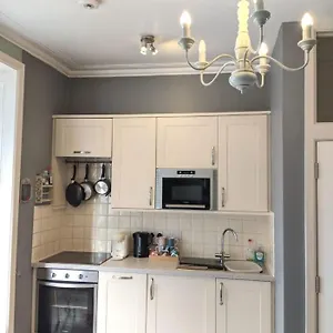 Apartment Beautiful One Bedroom With Parking, Exeter